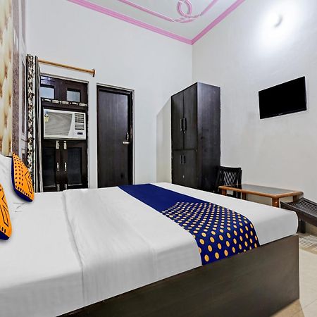 Spot On 81167 Hotel Asdr Rudrapur Extérieur photo