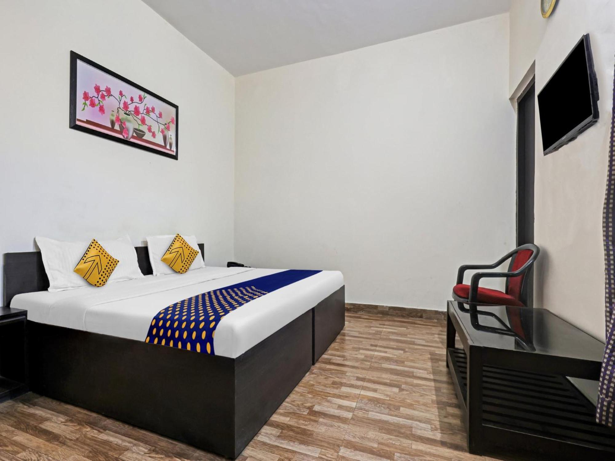 Spot On 81167 Hotel Asdr Rudrapur Extérieur photo