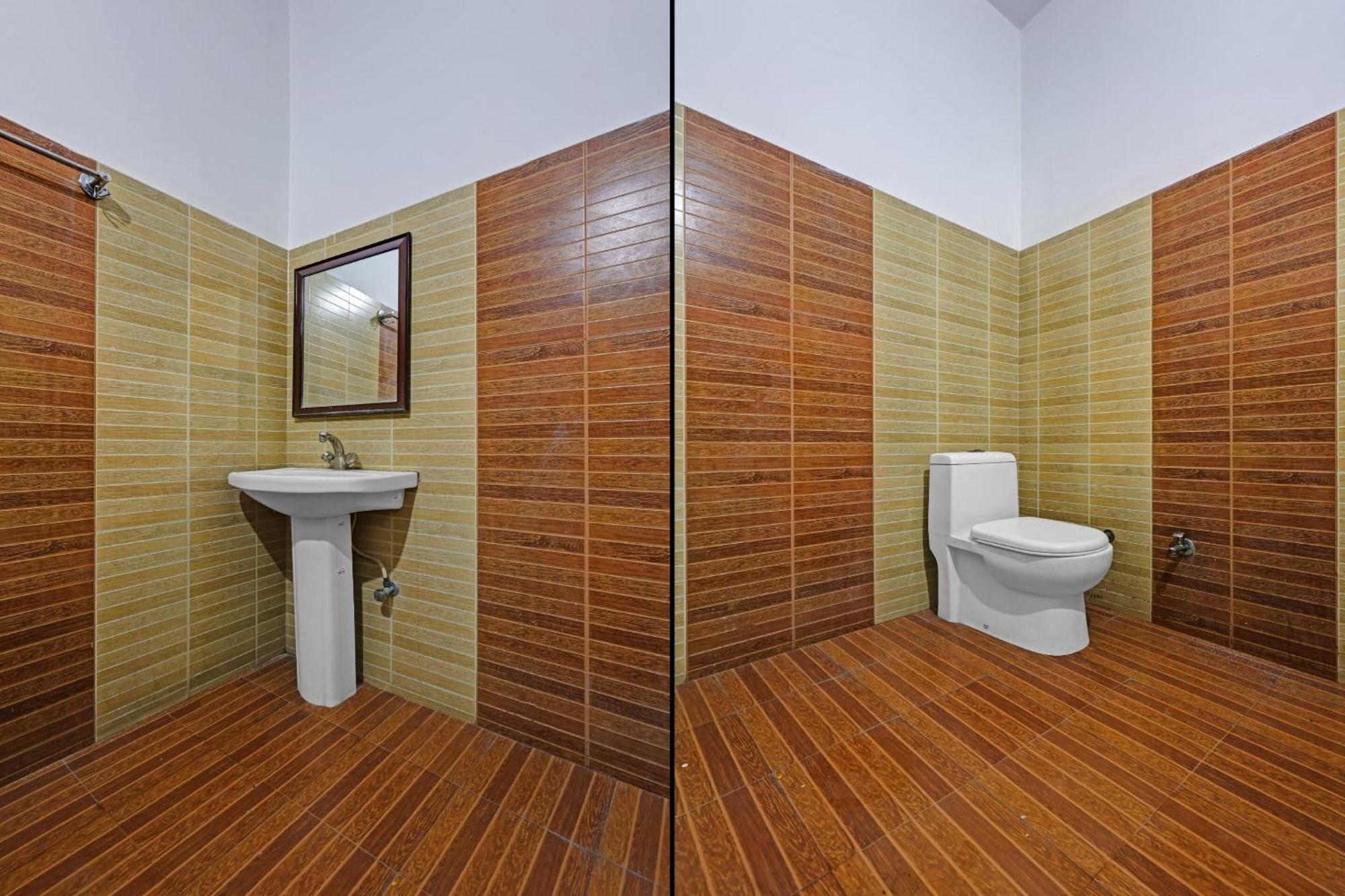 Spot On 81167 Hotel Asdr Rudrapur Extérieur photo