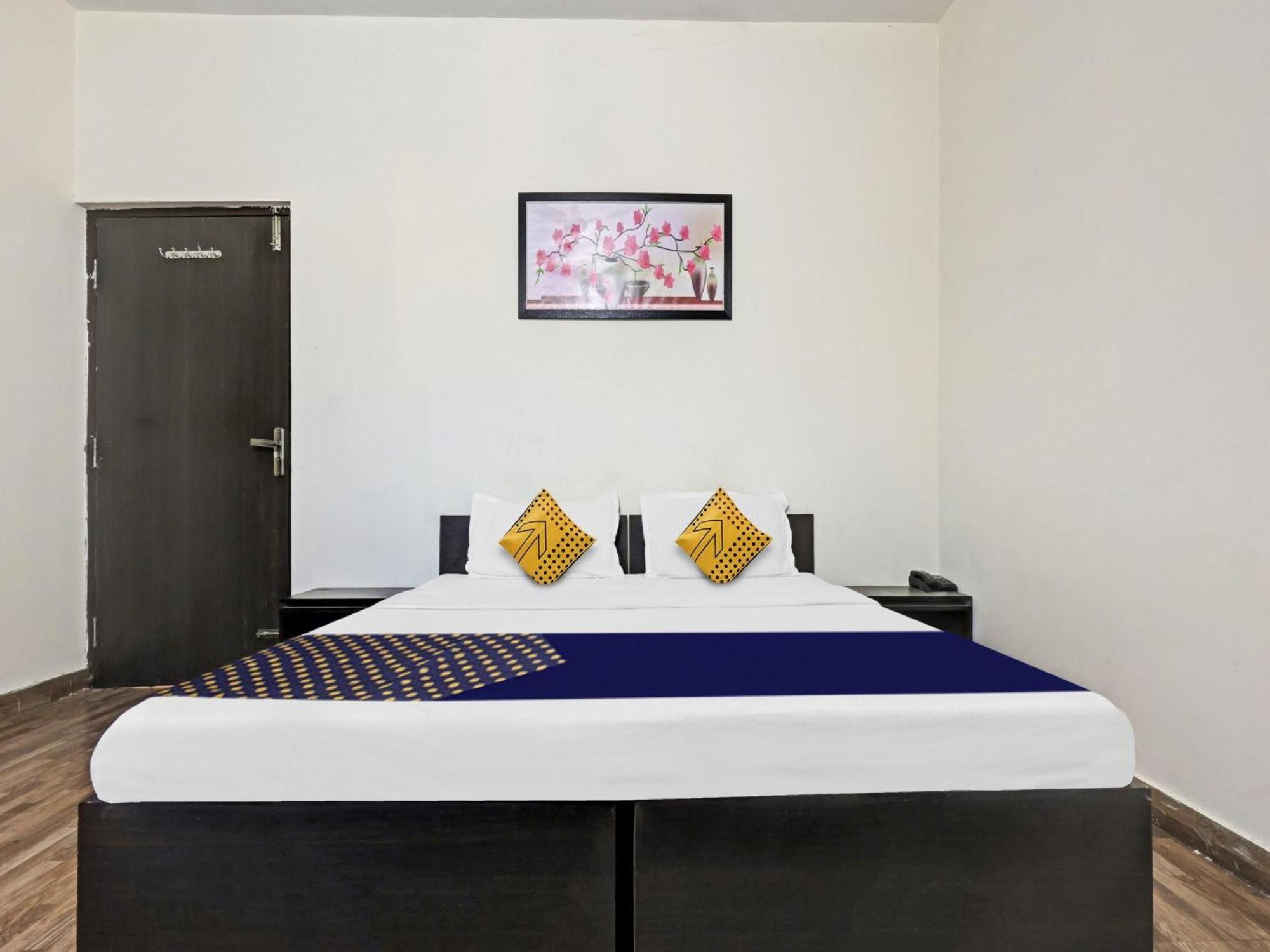 Spot On 81167 Hotel Asdr Rudrapur Extérieur photo